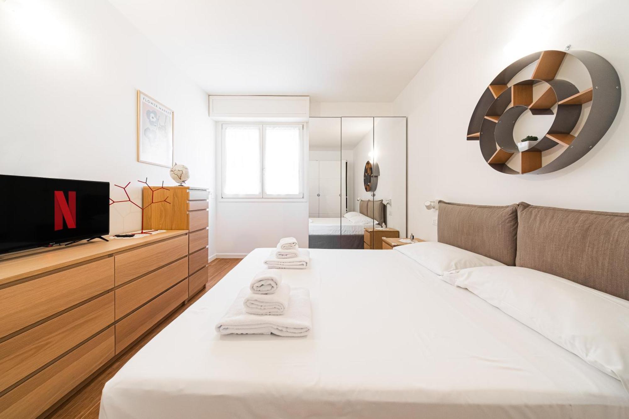 Nettuno Apartment - Private Garden In Bologna Center Dış mekan fotoğraf