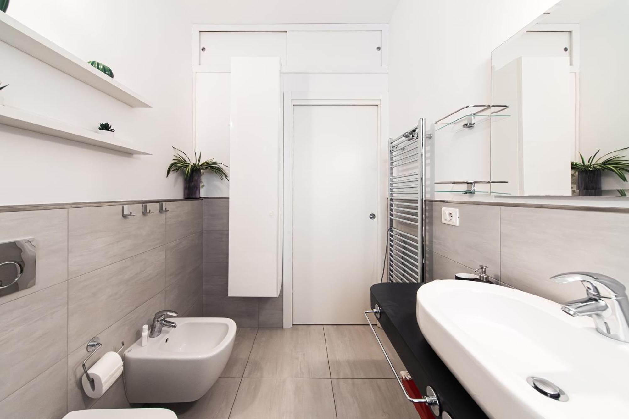 Nettuno Apartment - Private Garden In Bologna Center Dış mekan fotoğraf